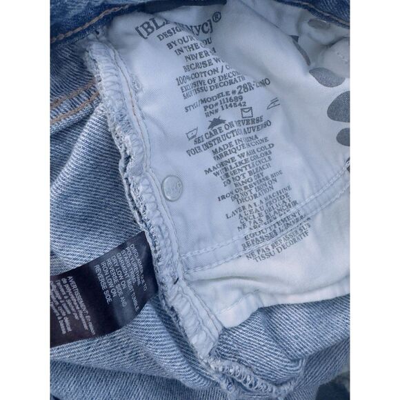 Blank NYC Jeans Women Size 26 Blue The Ludlow Girlfriend Crop Star Patches - Picture 6 of 10
